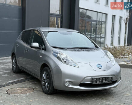 Серый Ниссан Лиф, объемом двигателя 0 л и пробегом 96 тыс. км за 7300 $, фото 2 на Automoto.ua