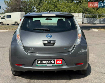 Сірий Ніссан Ліф, об'ємом двигуна 0 л та пробігом 125 тис. км за 7990 $, фото 1 на Automoto.ua