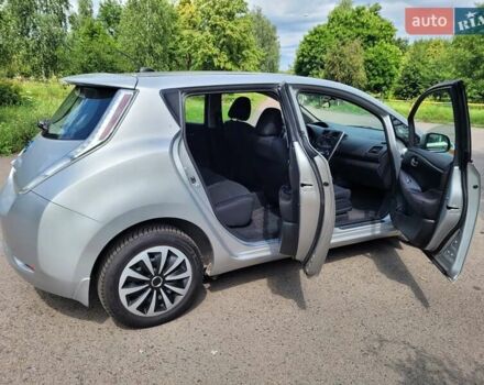 Сірий Ніссан Ліф, об'ємом двигуна 0 л та пробігом 89 тис. км за 8299 $, фото 13 на Automoto.ua