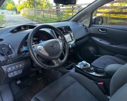 Серый Ниссан Лиф, объемом двигателя 0 л и пробегом 80 тыс. км за 10540 $, фото 13 на Automoto.ua