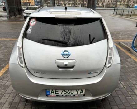 Серый Ниссан Лиф, объемом двигателя 0 л и пробегом 112 тыс. км за 7200 $, фото 4 на Automoto.ua