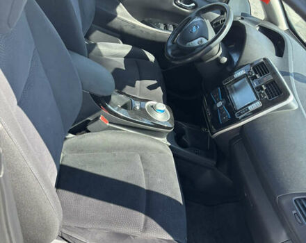 Серый Ниссан Лиф, объемом двигателя 0 л и пробегом 95 тыс. км за 9200 $, фото 11 на Automoto.ua