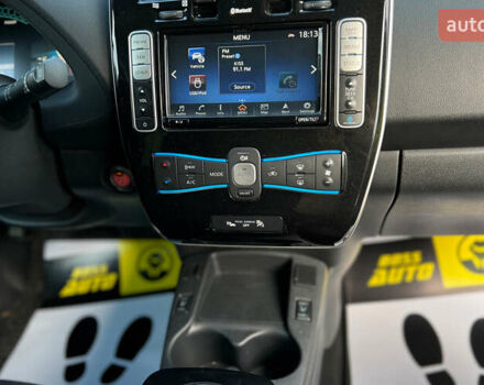 Серый Ниссан Лиф, объемом двигателя 0 л и пробегом 100 тыс. км за 8300 $, фото 11 на Automoto.ua