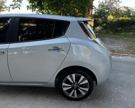 Серый Ниссан Лиф, объемом двигателя 0 л и пробегом 80 тыс. км за 10540 $, фото 10 на Automoto.ua