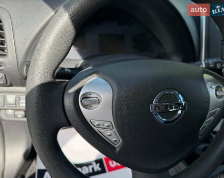 Сірий Ніссан Ліф, об'ємом двигуна 0 л та пробігом 125 тис. км за 7990 $, фото 23 на Automoto.ua