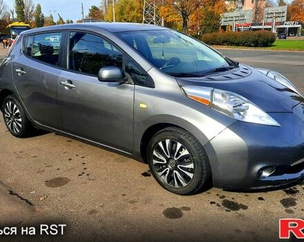 Сірий Ніссан Ліф, об'ємом двигуна 0 л та пробігом 139 тис. км за 5650 $, фото 2 на Automoto.ua