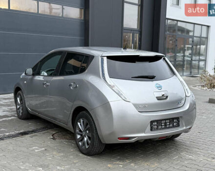 Серый Ниссан Лиф, объемом двигателя 0 л и пробегом 96 тыс. км за 7300 $, фото 5 на Automoto.ua