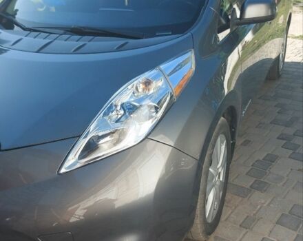 Сірий Ніссан Ліф, об'ємом двигуна 0 л та пробігом 95 тис. км за 8000 $, фото 1 на Automoto.ua