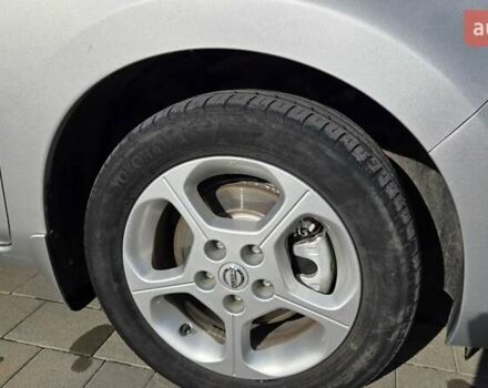 Сірий Ніссан Ліф, об'ємом двигуна 0 л та пробігом 110 тис. км за 7700 $, фото 17 на Automoto.ua