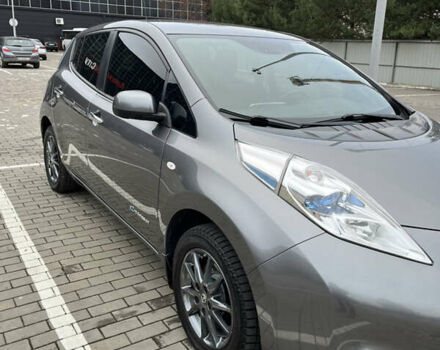 Серый Ниссан Лиф, объемом двигателя 0 л и пробегом 92 тыс. км за 8600 $, фото 14 на Automoto.ua