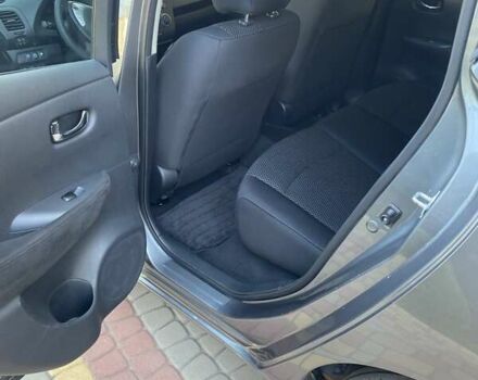 Сірий Ніссан Ліф, об'ємом двигуна 0 л та пробігом 125 тис. км за 8600 $, фото 3 на Automoto.ua