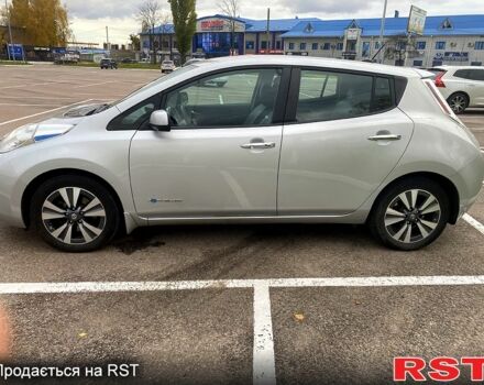 Серый Ниссан Лиф, объемом двигателя 80 л и пробегом 140 тыс. км за 7400 $, фото 2 на Automoto.ua