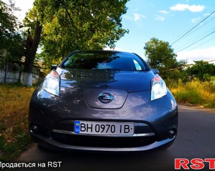 Серый Ниссан Лиф, объемом двигателя 0 л и пробегом 133 тыс. км за 6900 $, фото 4 на Automoto.ua