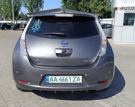 Серый Ниссан Лиф, объемом двигателя 0 л и пробегом 88 тыс. км за 7900 $, фото 5 на Automoto.ua