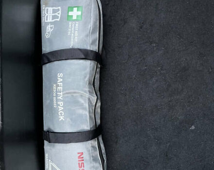 Серый Ниссан Лиф, объемом двигателя 0 л и пробегом 92 тыс. км за 8600 $, фото 82 на Automoto.ua