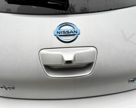 Серый Ниссан Лиф, объемом двигателя 0 л и пробегом 112 тыс. км за 7200 $, фото 6 на Automoto.ua