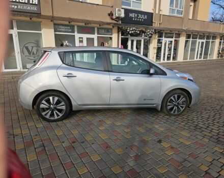 Сірий Ніссан Ліф, об'ємом двигуна 0 л та пробігом 57 тис. км за 9900 $, фото 5 на Automoto.ua