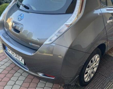 Сірий Ніссан Ліф, об'ємом двигуна 0 л та пробігом 125 тис. км за 8600 $, фото 4 на Automoto.ua