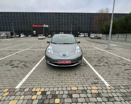 Серый Ниссан Лиф, объемом двигателя 0 л и пробегом 92 тыс. км за 8600 $, фото 16 на Automoto.ua