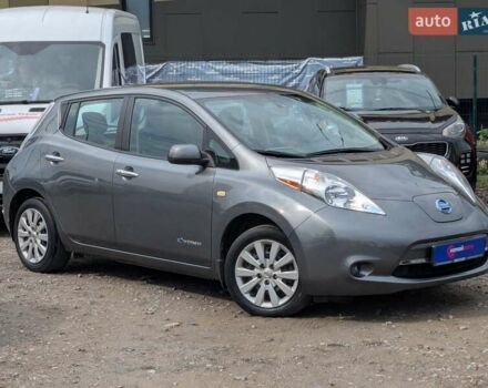 Серый Ниссан Лиф, объемом двигателя 0 л и пробегом 75 тыс. км за 8900 $, фото 2 на Automoto.ua