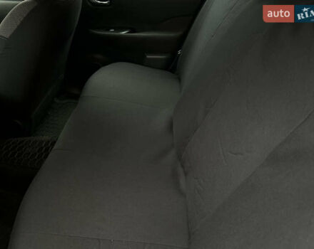 Серый Ниссан Лиф, объемом двигателя 0 л и пробегом 140 тыс. км за 5999 $, фото 12 на Automoto.ua