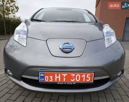 Серый Ниссан Лиф, объемом двигателя 0 л и пробегом 148 тыс. км за 8500 $, фото 14 на Automoto.ua