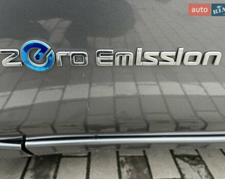 Серый Ниссан Лиф, объемом двигателя 0 л и пробегом 92 тыс. км за 8600 $, фото 29 на Automoto.ua