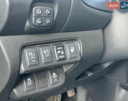 Серый Ниссан Лиф, объемом двигателя 0 л и пробегом 119 тыс. км за 7800 $, фото 18 на Automoto.ua