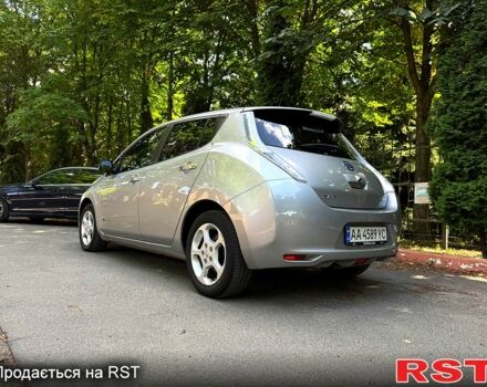 Серый Ниссан Лиф, объемом двигателя 0 л и пробегом 131 тыс. км за 9600 $, фото 3 на Automoto.ua