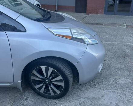 Ниссан Лиф 2016 в Ивано-Франковске на Automoto.ua Серый Ниссан Лиф, объемом двигателя 0 л и пробегом 82 тыс. км за 8199 $, фото 6 на Automoto.ua