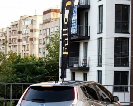Серый Ниссан Лиф, объемом двигателя 0 л и пробегом 130 тыс. км за 7200 $, фото 5 на Automoto.ua