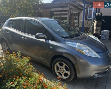 Серый Ниссан Лиф, объемом двигателя 0 л и пробегом 117 тыс. км за 7000 $, фото 6 на Automoto.ua