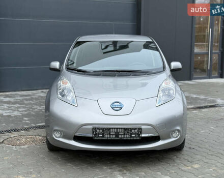 Серый Ниссан Лиф, объемом двигателя 0 л и пробегом 96 тыс. км за 7300 $, фото 1 на Automoto.ua