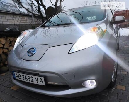 Серый Ниссан Лиф, объемом двигателя 0 л и пробегом 61 тыс. км за 8000 $, фото 42 на Automoto.ua