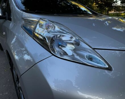 Серый Ниссан Лиф, объемом двигателя 0 л и пробегом 80 тыс. км за 10540 $, фото 3 на Automoto.ua