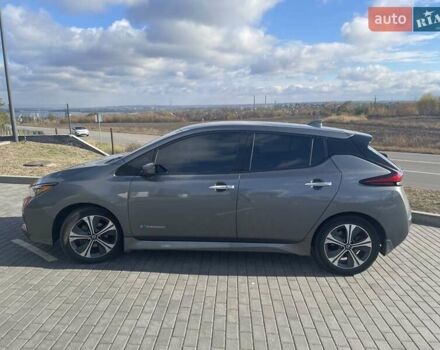 Серый Ниссан Лиф, объемом двигателя 0 л и пробегом 144 тыс. км за 12500 $, фото 7 на Automoto.ua