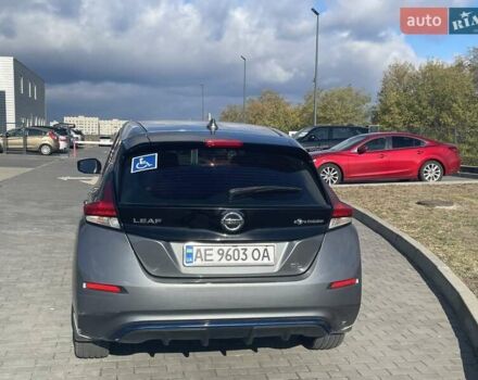 Серый Ниссан Лиф, объемом двигателя 0 л и пробегом 144 тыс. км за 12500 $, фото 5 на Automoto.ua