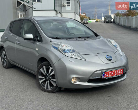 Сірий Ніссан Ліф, об'ємом двигуна 0 л та пробігом 100 тис. км за 8000 $, фото 7 на Automoto.ua