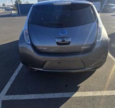 Серый Ниссан Лиф, объемом двигателя 0 л и пробегом 108 тыс. км за 8700 $, фото 7 на Automoto.ua