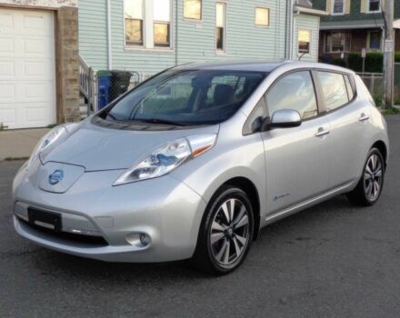 Серый Ниссан Лиф, объемом двигателя 0 л и пробегом 56 тыс. км за 7000 $, фото 1 на Automoto.ua