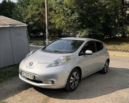 Серый Ниссан Лиф, объемом двигателя 0 л и пробегом 125 тыс. км за 8000 $, фото 4 на Automoto.ua