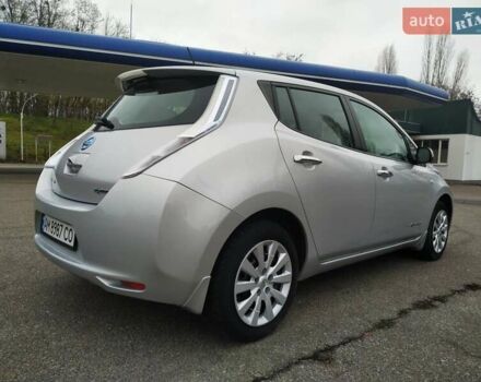 Серый Ниссан Лиф, объемом двигателя 0 л и пробегом 55 тыс. км за 6900 $, фото 4 на Automoto.ua