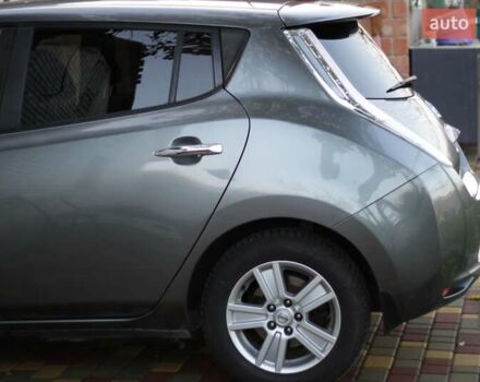 Серый Ниссан Лиф, объемом двигателя 0 л и пробегом 88 тыс. км за 8700 $, фото 18 на Automoto.ua