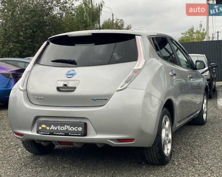 Серый Ниссан Лиф, объемом двигателя 0 л и пробегом 106 тыс. км за 8500 $, фото 18 на Automoto.ua