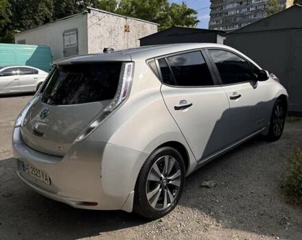 Серый Ниссан Лиф, объемом двигателя 0 л и пробегом 125 тыс. км за 8000 $, фото 1 на Automoto.ua