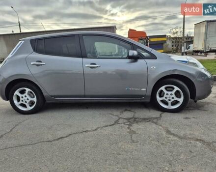 Сірий Ніссан Ліф, об'ємом двигуна 0 л та пробігом 65 тис. км за 8750 $, фото 1 на Automoto.ua