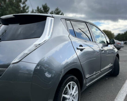 Сірий Ніссан Ліф, об'ємом двигуна 0 л та пробігом 125 тис. км за 6900 $, фото 8 на Automoto.ua