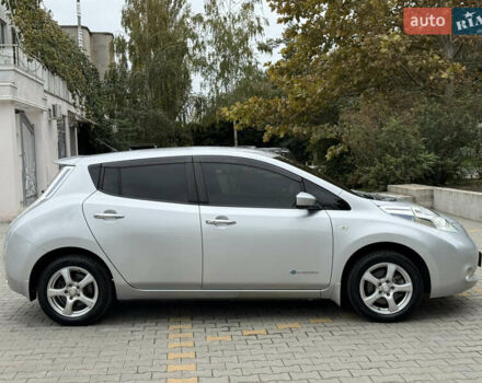 Серый Ниссан Лиф, объемом двигателя 0 л и пробегом 53 тыс. км за 6999 $, фото 9 на Automoto.ua