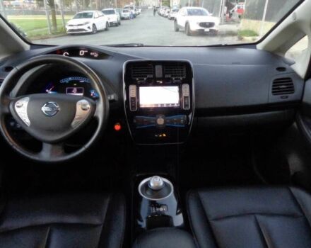 Серый Ниссан Лиф, объемом двигателя 0 л и пробегом 59 тыс. км за 3100 $, фото 5 на Automoto.ua