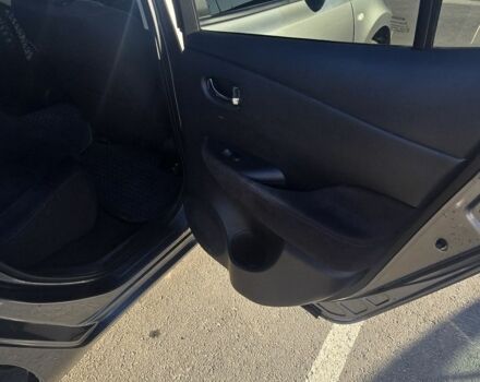 Серый Ниссан Лиф, объемом двигателя 0 л и пробегом 108 тыс. км за 8300 $, фото 5 на Automoto.ua